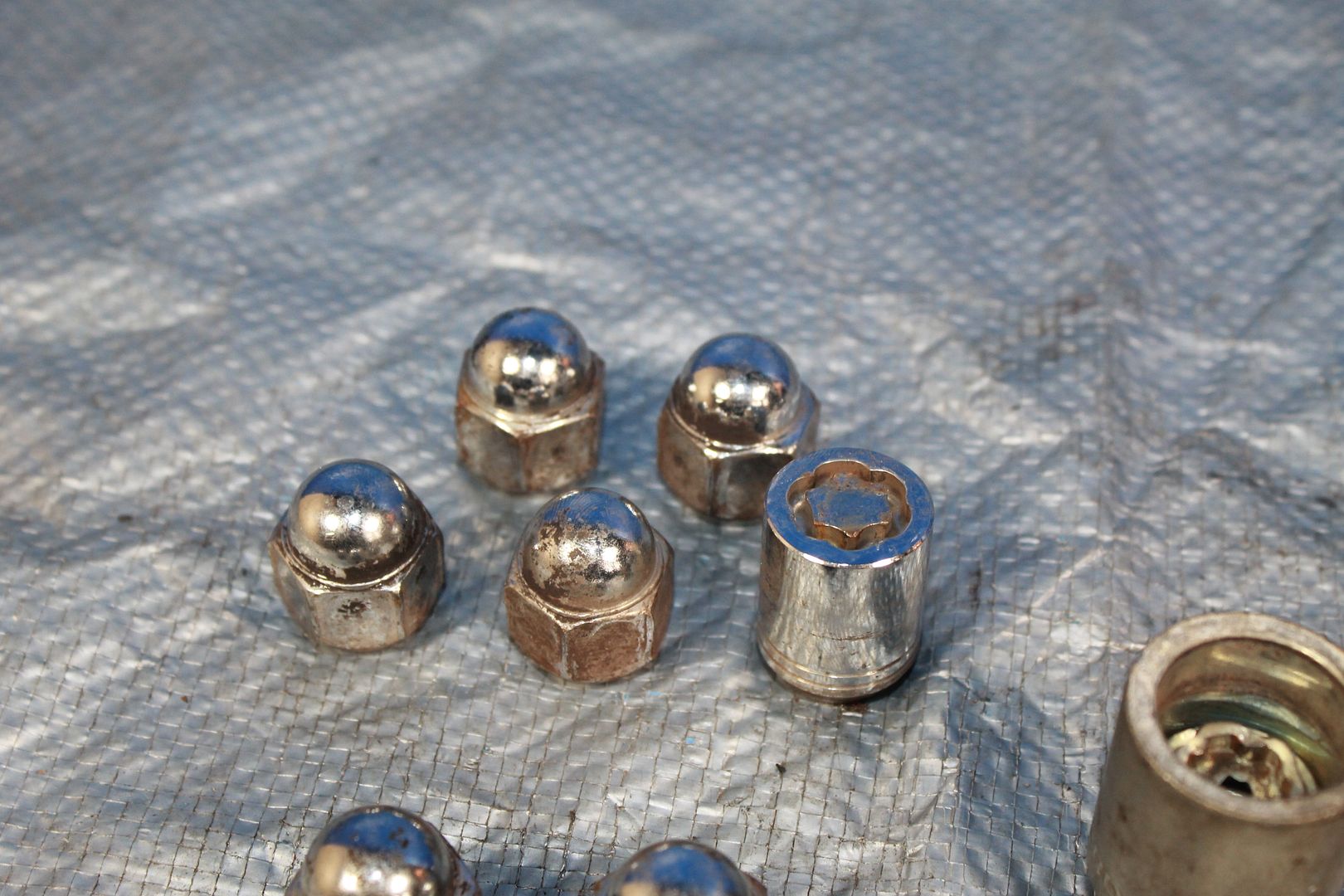 0414 SUBARU WRX STI LUG NUTS COMPLETE SET OF 20 W/ LOCKING LUGS AND